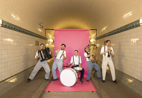 Hafenfestival 2026 - Mahoin - Matrosenbeats und Shantybrass aus Hamburg