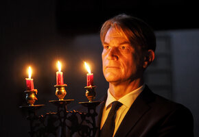 Theater in der S&uuml;derender Kirche: Kaj Munk - Glaube & Widerstand