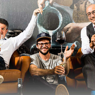 Content_Cinema_1_VierFlaschen-27092-0