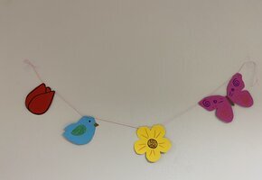 Fr&uuml;hlingsgirlande basteln mit MaikeMoin