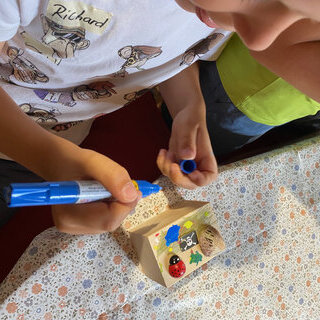 Schatzsuche im Sperrgutbasar