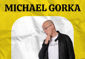 Michael Gorka liest aus seinem Comedy-Buch "eichelartig"