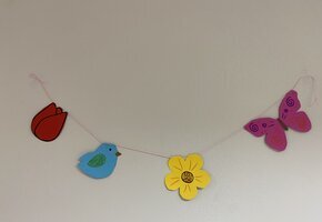 Fr&uuml;hlingsgirlande basteln mit MaikeMoin