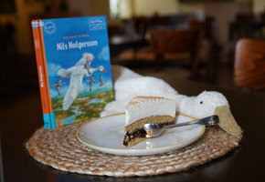 Kinderbuch-Klassiker mit Kunst und Kuchen