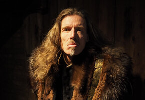 Hoftheater in der Kirche "Der glückliche Matthias und das Glück"