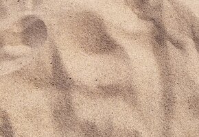 Sa⁮nd Strand
