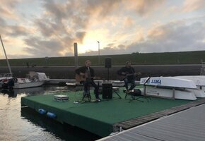 Live-Konzert im Sportboothafen mit der Band »Konn3kt«