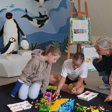 Bunte Steine in der Kunstwerkstatt – Workshop für Familien
