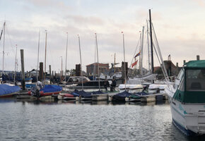 Live-Konzert im Sportboothafen mit der Band &raquo;Konn3kt&laquo;