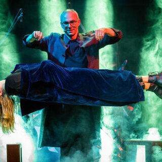 Magier Ralf Gagel &ndash; Internationales ZauberTheater
einzigartig &ndash; magisch &ndash; ber&uuml;hrend
