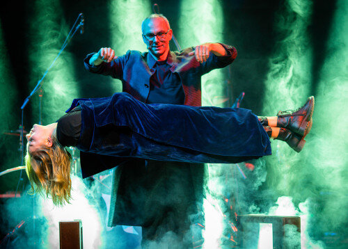 Magier Ralf Gagel &ndash; Internationales ZauberTheater
einzigartig &ndash; magisch &ndash; ber&uuml;hrend