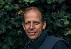 Im Rahmen des Literaturfestivals Föhr erLesen: Lesung mit Stephan Schäfer
„25 letzte Sommer“ 