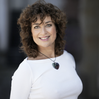 Lesung mit Schauspielerin Isabel Varell &bdquo;Die guten alten Zeiten sind jetzt&ldquo;