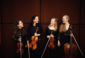 Iris Günther (Violine), Leonie Flaksman (Violine), Francesca Rivinius (Viola), Karolin Spegg (Violoncello)
