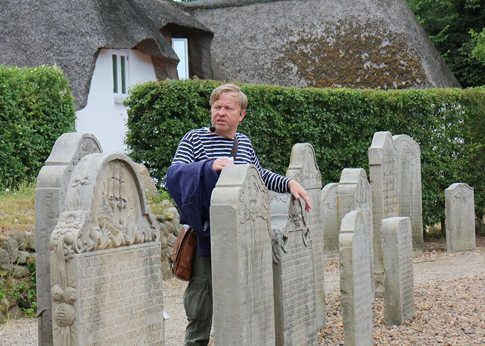 F&uuml;hrung durch das Kapit&auml;nsdorf Nebel