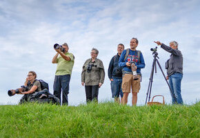 7R409400 Gruppenbild Vogelbeobachtung