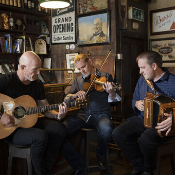 »Miscellany Of Folk« – A Powerful Collaboration