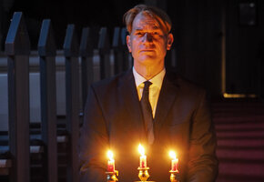 Theater in der S&uuml;derender Kirche: Kaj Munk - Glaube & Widerstand