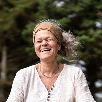 Creative embodied meditation