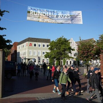 rundF&Ouml;HR 2026 &ndash; Traditioneller Gang um die Insel